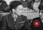 Standbild Yank Magazin Personal United States USA, 1944, aus Sekunde 40 historischem Filmmaterial Videoclip 65675076459