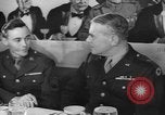 Standbild Yank Magazin Personal United States USA, 1944, aus Sekunde 46 historischem Filmmaterial Videoclip 65675076459