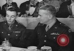 Standbild Yank Magazin Personal United States USA, 1944, aus Sekunde 51 historischem Filmmaterial Videoclip 65675076459