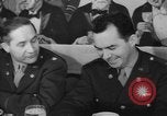Standbild Yank Magazin Personal United States USA, 1944, aus Sekunde 52 historischem Filmmaterial Videoclip 65675076459