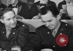 Standbild Yank Magazin Personal United States USA, 1944, aus Sekunde 54 historischem Filmmaterial Videoclip 65675076459