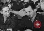 Standbild Yank Magazin Personal United States USA, 1944, aus Sekunde 57 historischem Filmmaterial Videoclip 65675076459
