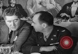 Standbild Yank Magazin Personal United States USA, 1944, aus Sekunde 60 historischem Filmmaterial Videoclip 65675076459