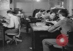 Immagine di Yank Magazine United States USA, 1944, secondo 19 filmato di repertorio 65675076460