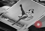 Immagine di Yank Magazine United States USA, 1944, secondo 41 filmato di repertorio 65675076460