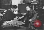 Immagine di Yank Magazine United States USA, 1944, secondo 43 filmato di repertorio 65675076460