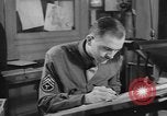 Immagine di Yank Magazine United States USA, 1944, secondo 62 filmato di repertorio 65675076460