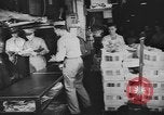 Immagine di Yank Magazine United States USA, 1944, secondo 31 filmato di repertorio 65675076461