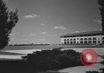 Standbild die neuen Rekruten kommen Sie an einer Base zu beginnen die USA fliegen Cadet Programm Texas USA, 1940, aus Sekunde 15 historischem Filmmaterial Videoclip 65675076477