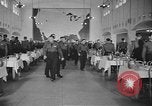 Standbild US Army Air Forces Flying Kadetten in der Dining Hall in Randolph Feld Texas USA, 1940, aus Sekunde 20 historischem Filmmaterial Videoclip 65675076479