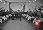 Standbild US Army Air Forces Flying Kadetten in der Dining Hall in Randolph Feld Texas USA, 1940, aus Sekunde 30 historischem Filmmaterial Videoclip 65675076479