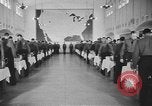 Standbild US Army Air Forces Flying Kadetten in der Dining Hall in Randolph Feld Texas USA, 1940, aus Sekunde 34 historischem Filmmaterial Videoclip 65675076479