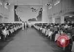 Standbild US Army Air Forces Flying Kadetten in der Dining Hall in Randolph Feld Texas USA, 1940, aus Sekunde 56 historischem Filmmaterial Videoclip 65675076479