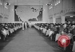 Standbild US Army Air Forces Flying Kadetten in der Dining Hall in Randolph Feld Texas USA, 1940, aus Sekunde 59 historischem Filmmaterial Videoclip 65675076479
