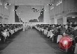 Standbild US Army Air Forces Flying Kadetten in der Dining Hall in Randolph Feld Texas USA, 1940, aus Sekunde 62 historischem Filmmaterial Videoclip 65675076479