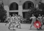 Image US Army Air Forces battant cadets jouant au basket-ball Texas USA, 1940, de la seconde 13 séquences d'archives historiques vidéo 65675076480