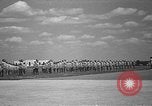 Image american flying cadets ne callisthénie avec des fusils Texas USA, 1940, de la seconde 35 séquences d'archives historiques vidéo 65675076481