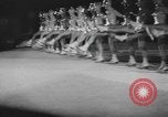 Standbild Ice Capades von 1956 Atlantic City New Jersey USA, 1955, aus Sekunde 11 historischem Filmmaterial Videoclip 65675076491