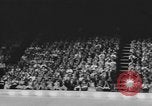Standbild Ice Capades von 1956 Atlantic City New Jersey USA, 1955, aus Sekunde 20 historischem Filmmaterial Videoclip 65675076491