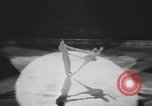 Standbild Ice Capades von 1956 Atlantic City New Jersey USA, 1955, aus Sekunde 28 historischem Filmmaterial Videoclip 65675076491