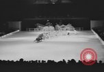 Standbild Ice Capades von 1956 Atlantic City New Jersey USA, 1955, aus Sekunde 38 historischem Filmmaterial Videoclip 65675076491