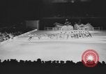 Standbild Ice Capades von 1956 Atlantic City New Jersey USA, 1955, aus Sekunde 45 historischem Filmmaterial Videoclip 65675076491