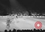 Standbild Ice Capades von 1956 Atlantic City New Jersey USA, 1955, aus Sekunde 50 historischem Filmmaterial Videoclip 65675076491
