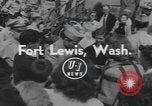 Standbild Audie Murphy Tacoma Washington Fort Lewis USA, 1954, aus Sekunde 3 historischem Filmmaterial Videoclip 65675076498