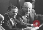 Standbild der Generalversammlung der Vereinten Nationen New York City USA, 1954, aus Sekunde 33 historischem Filmmaterial Videoclip 65675076501