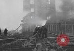 Standbild Schäden durch Brand Paris Frankreich, 1954, aus Sekunde 17 historischem Filmmaterial Videoclip 65675076502