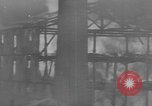 Standbild Schäden durch Brand Paris Frankreich, 1954, aus Sekunde 19 historischem Filmmaterial Videoclip 65675076502
