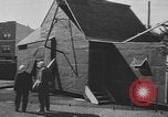 Immagine di Svelando la placca West Orange New Jersey USA, 1954, secondo 19 filmato di repertorio 65675076503