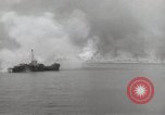 Standbild Vereinigten Staaten Marines Philippinen, 1944, aus Sekunde 40 historischem Filmmaterial Videoclip 65675076509