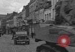 Image soldats des États-Unis Saint Amand France, 1944, de la seconde 4 séquences d'archives historiques vidéo 65675076512