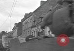 Image soldats des États-Unis Saint Amand France, 1944, de la seconde 26 séquences d'archives historiques vidéo 65675076512