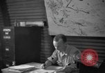 Standbild Yank Magazin Pacific Theater, 1945, aus Sekunde 3 historischem Filmmaterial Videoclip 65675076515