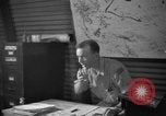 Standbild Yank Magazin Pacific Theater, 1945, aus Sekunde 6 historischem Filmmaterial Videoclip 65675076515