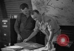Standbild Yank Magazin Pacific Theater, 1945, aus Sekunde 11 historischem Filmmaterial Videoclip 65675076515