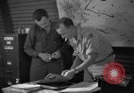 Standbild Yank Magazin Pacific Theater, 1945, aus Sekunde 15 historischem Filmmaterial Videoclip 65675076515