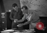 Standbild Yank Magazin Pacific Theater, 1945, aus Sekunde 17 historischem Filmmaterial Videoclip 65675076515