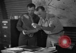 Standbild Yank Magazin Pacific Theater, 1945, aus Sekunde 19 historischem Filmmaterial Videoclip 65675076515
