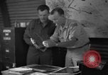 Standbild Yank Magazin Pacific Theater, 1945, aus Sekunde 22 historischem Filmmaterial Videoclip 65675076515