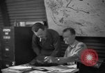 Standbild Yank Magazin Pacific Theater, 1945, aus Sekunde 30 historischem Filmmaterial Videoclip 65675076515