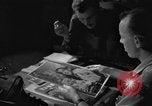 Standbild Yank Magazin Pacific Theater, 1945, aus Sekunde 38 historischem Filmmaterial Videoclip 65675076515