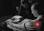 Standbild Yank Magazin Pacific Theater, 1945, aus Sekunde 39 historischem Filmmaterial Videoclip 65675076515