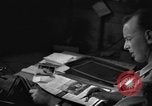 Standbild Yank Magazin Pacific Theater, 1945, aus Sekunde 56 historischem Filmmaterial Videoclip 65675076515