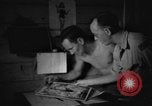 Standbild Yank Magazin Pacific Theater, 1945, aus Sekunde 8 historischem Filmmaterial Videoclip 65675076516