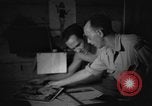 Standbild Yank Magazin Pacific Theater, 1945, aus Sekunde 9 historischem Filmmaterial Videoclip 65675076516