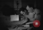 Standbild Yank Magazin Pacific Theater, 1945, aus Sekunde 13 historischem Filmmaterial Videoclip 65675076516