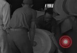 Standbild Yank Magazin Pacific Theater, 1945, aus Sekunde 9 historischem Filmmaterial Videoclip 65675076517